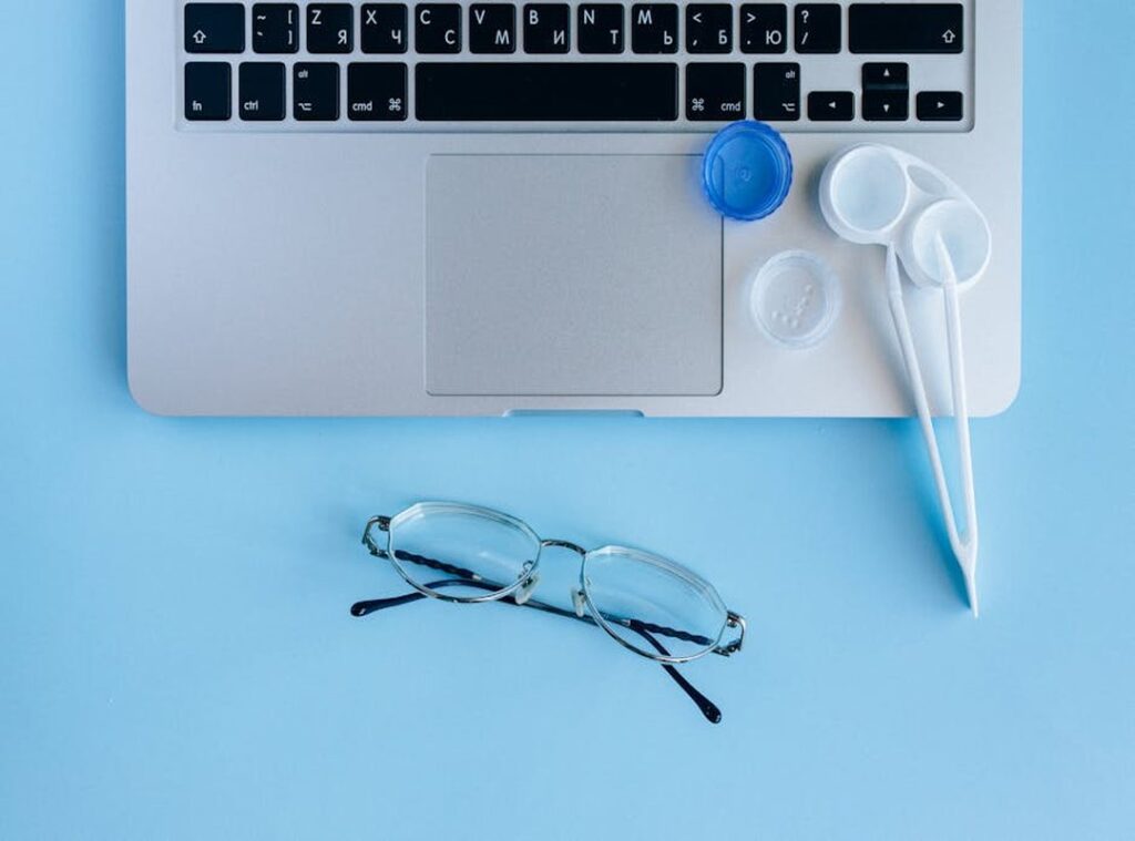 Which Laptop Has Eye Tracking Cameras Fntkech