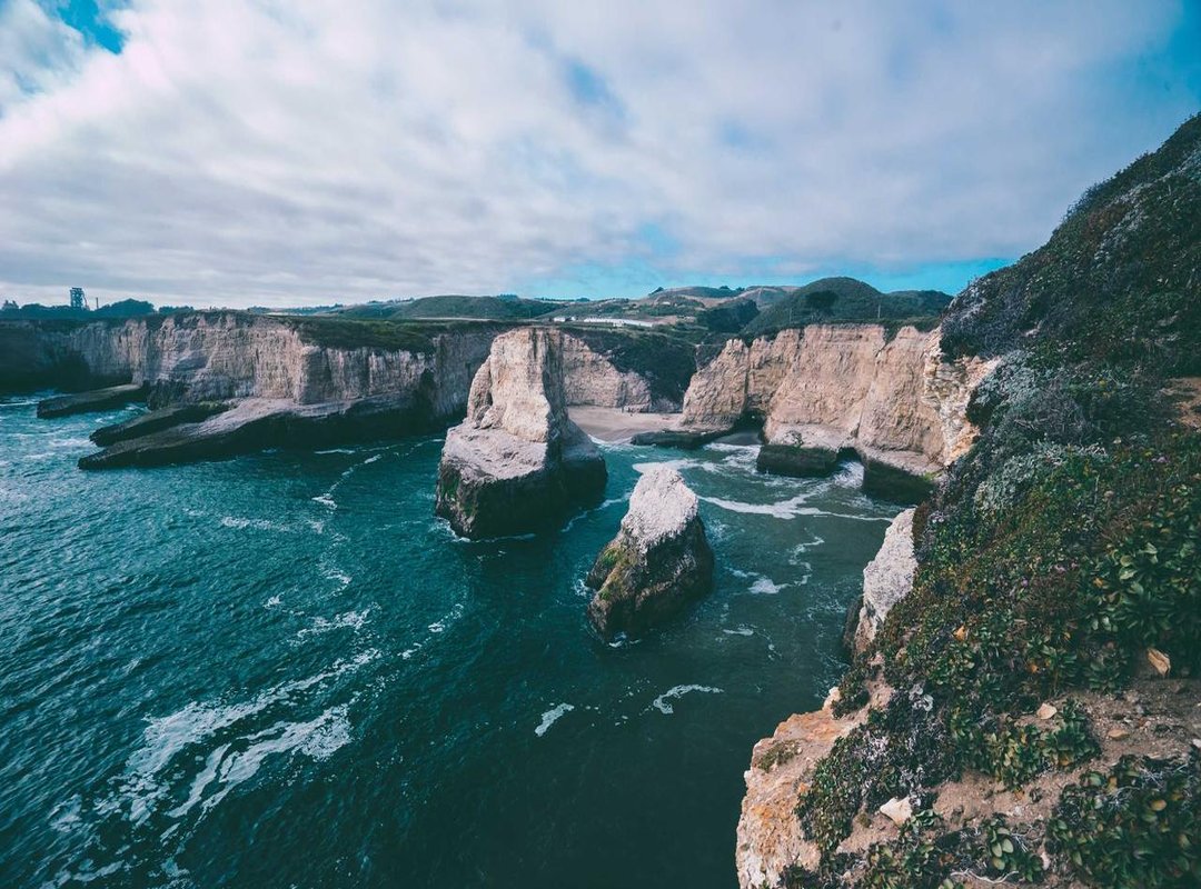 Icons of the Conflict: Players Who Defined the Rivalry